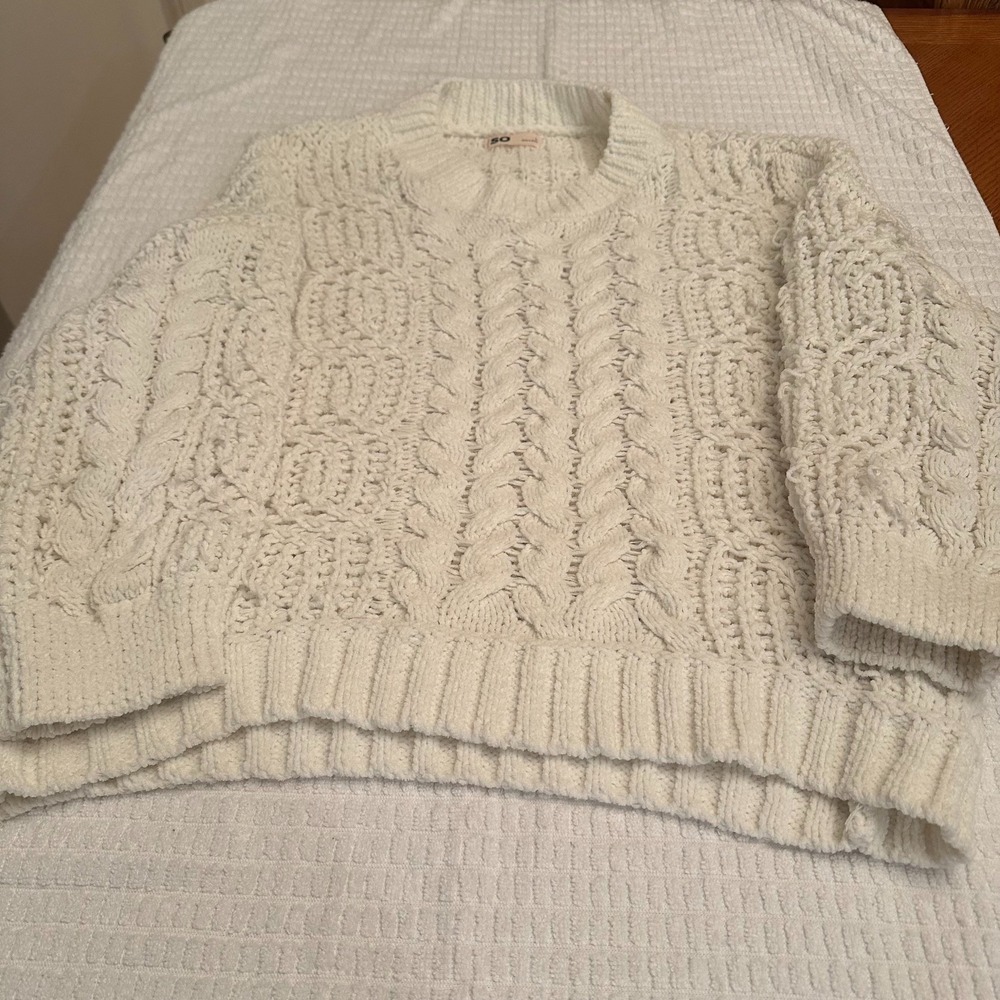 SO Sweater Womens Large White Cable Knit Chenille Chunky Knit Cozy Cottagecore